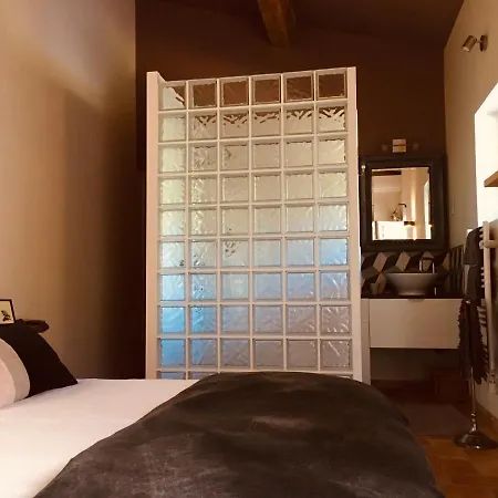 فندق مبيت وإفطار Bastide Sainte Trinide 4*