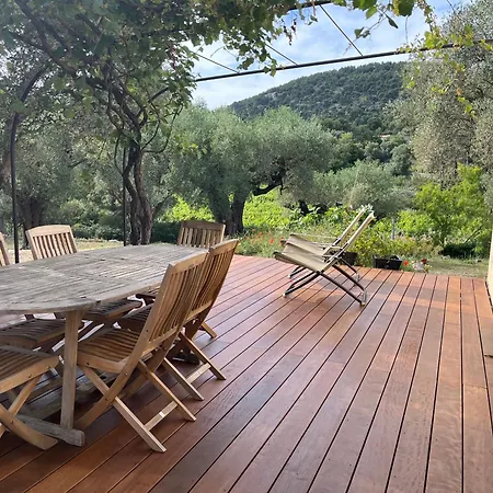 Frühstückspension Bastide Sainte Trinide 3*