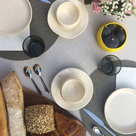 Bastide Sainte Trinide 4* ساناري سور مير