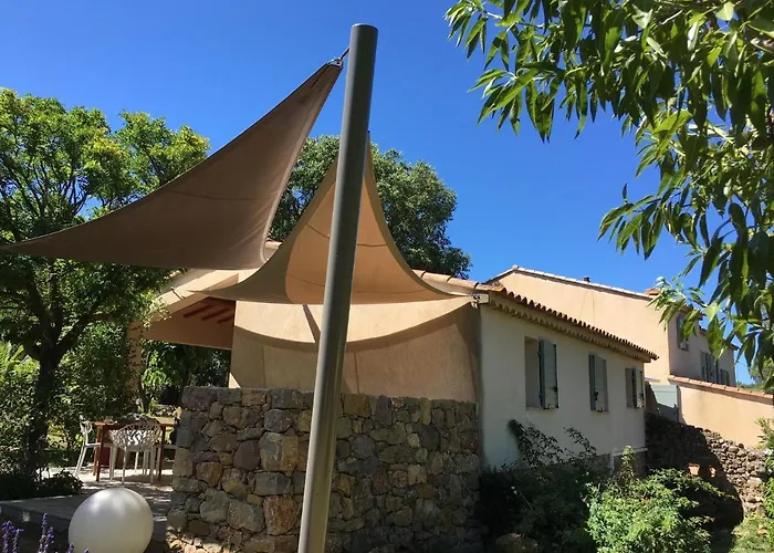 Bastide Sainte Trinide Bed & Breakfast 4*