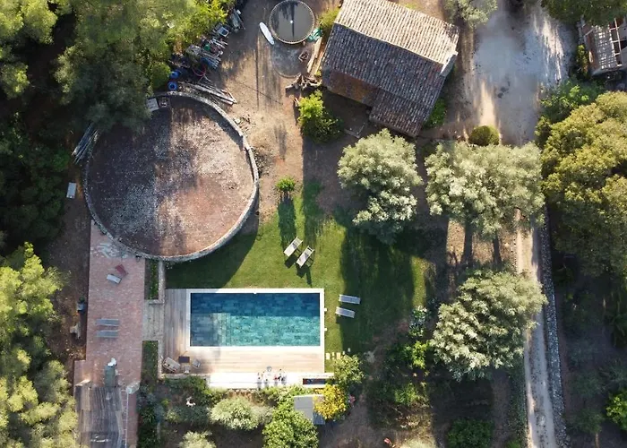 Bastide Sainte Trinide