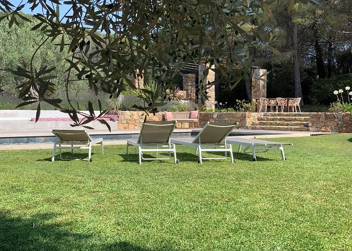 Bastide Sainte Trinide 4*