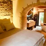 Bastide Sainte Trinide Couette-café 4*