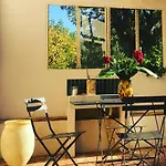 Couette-café Bastide Sainte Trinide