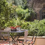 Bastide Sainte Trinide 住宿加早餐酒店 滨海萨纳里