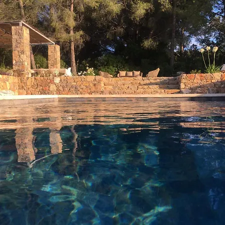 Bastide Sainte Trinide Bed & Breakfast
