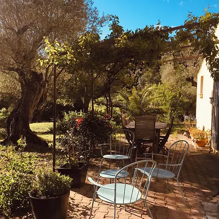 Bastide Sainte Trinide Couette-café