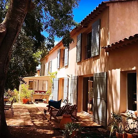 Couette-café Bastide Sainte Trinide