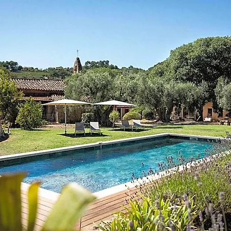 Bastide Sainte Trinide Bed & Breakfast 4*