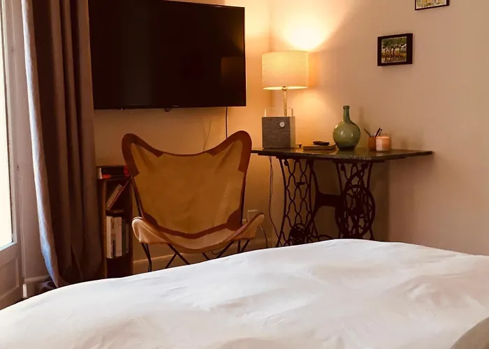 Bastide Sainte Trinide فندق مبيت وإفطار 4*