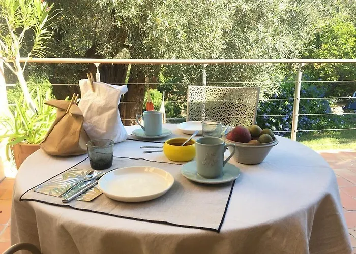 Bastide Sainte Trinide Bed & Breakfast 4*