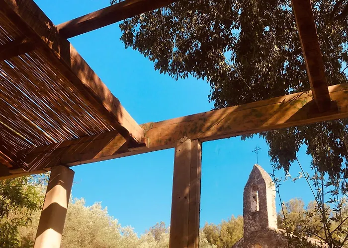 Frühstückspension Bastide Sainte Trinide 4*
