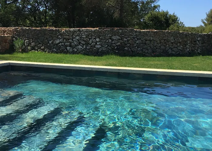 فندق مبيت وإفطار Bastide Sainte Trinide ساناري سور مير